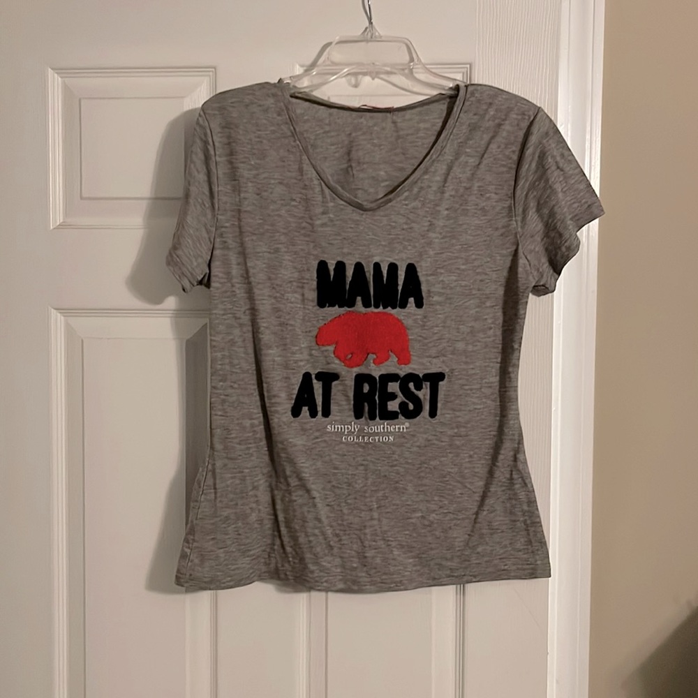 Gray simply southern size large mama at rest gray shirt